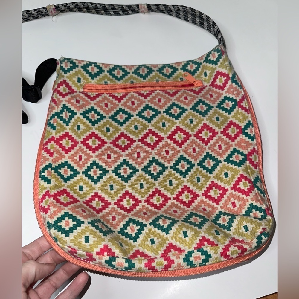 Kavu Geometric Pink and Green Crossbody Bag - Picture 4 of 10